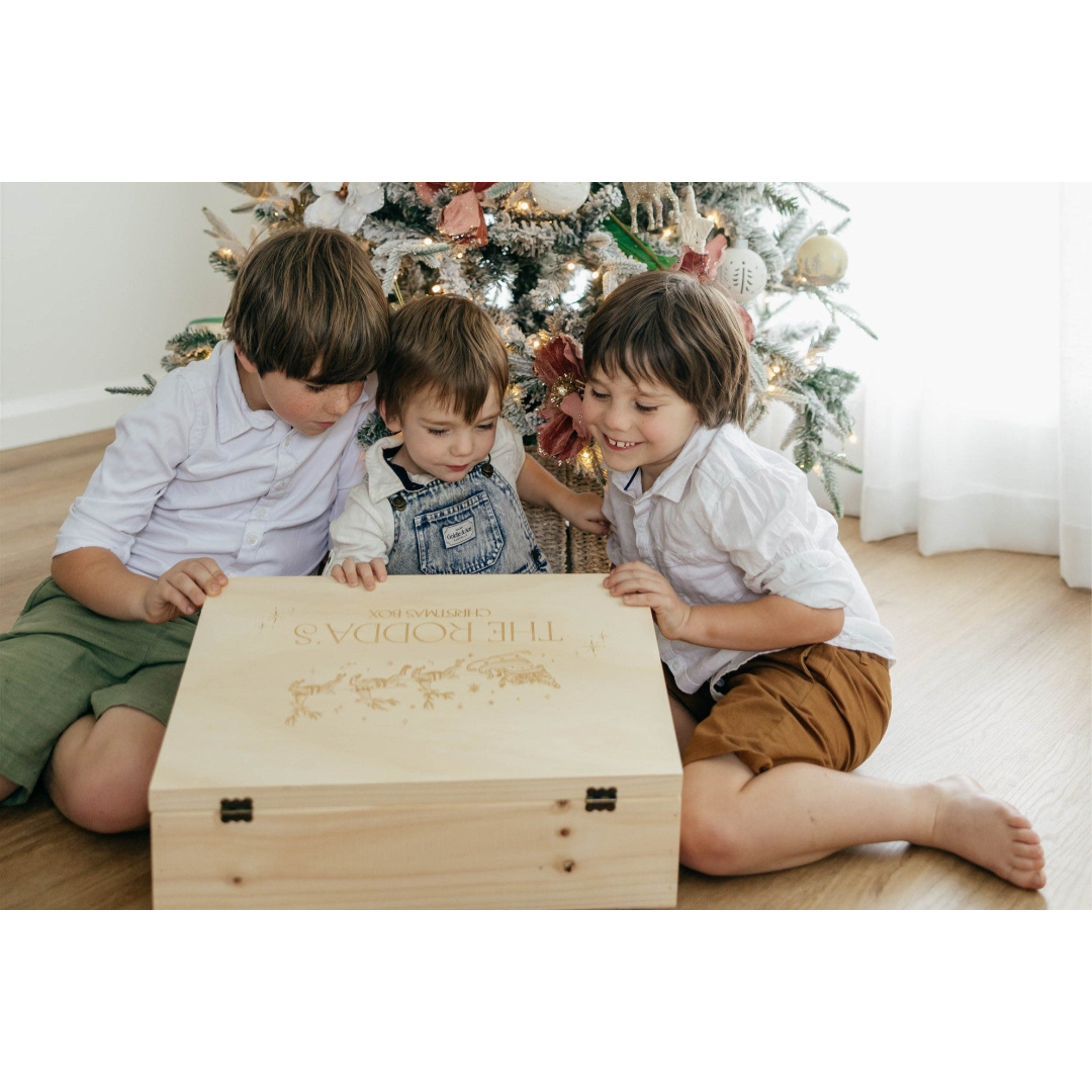 Santa & His Reindeers Hinge Lid Keepsake Box