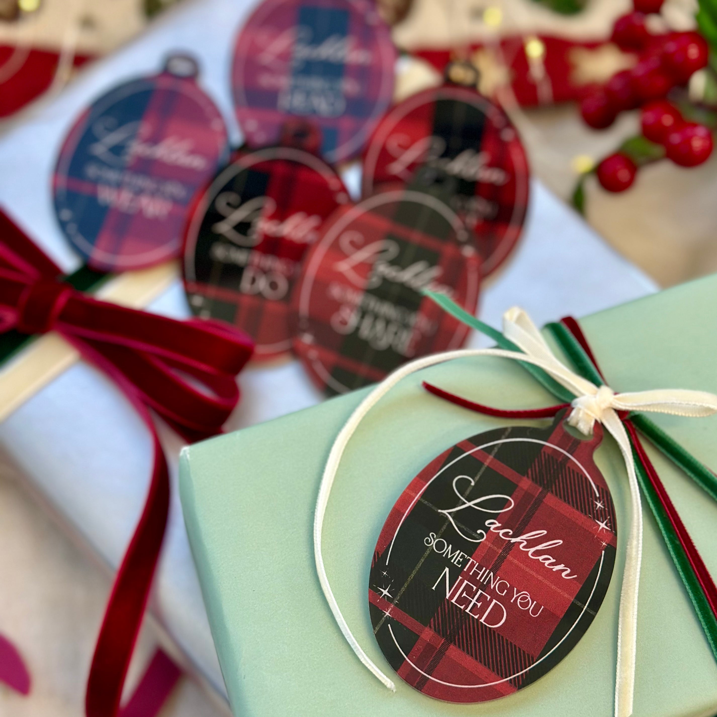 Aura Frame "Something" Christmas Gift Tags