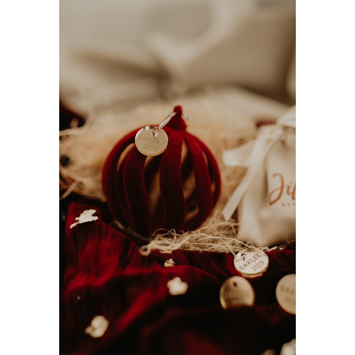 Circle Decoration Keepsake Charms