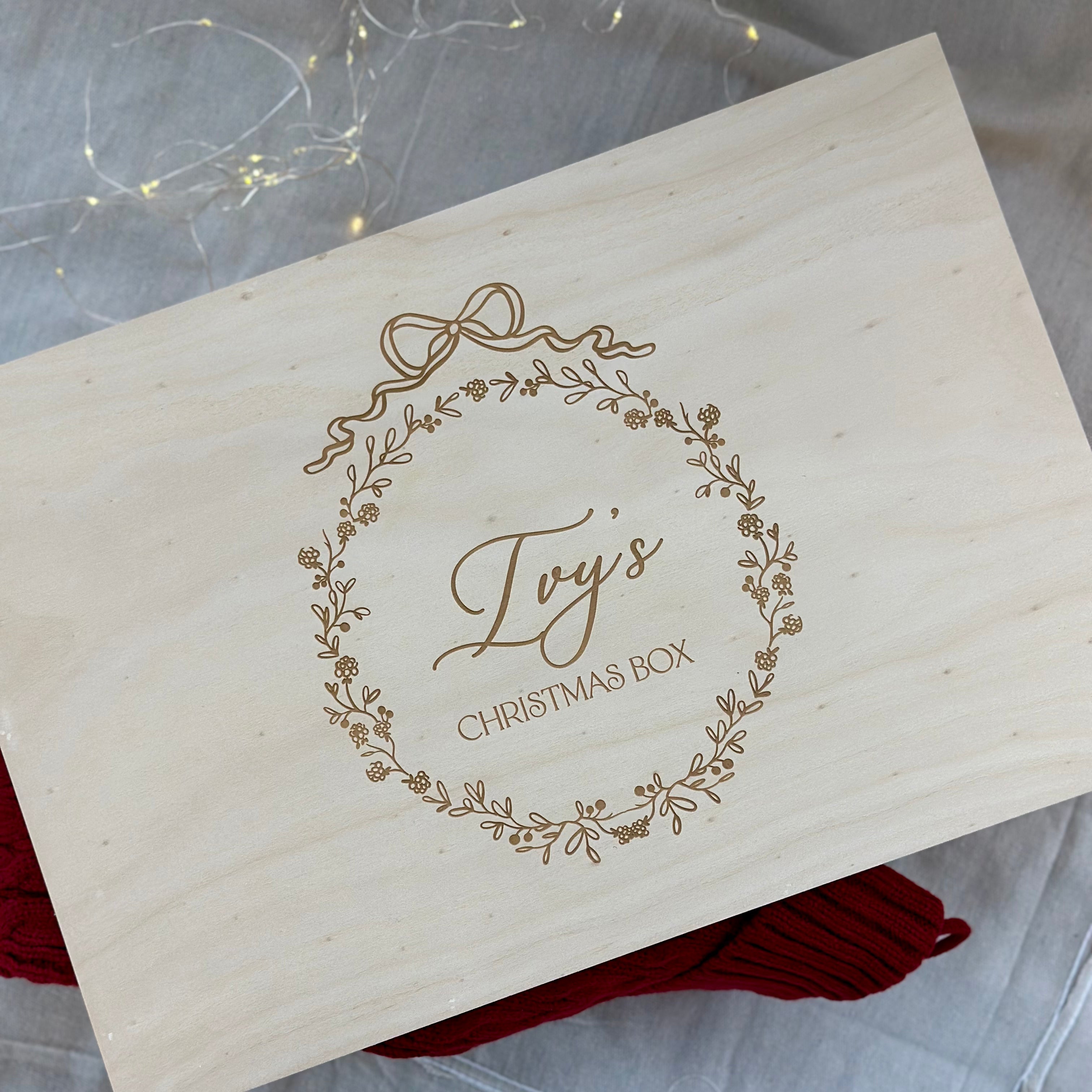 Mistletoe & Magic Hinge Lid Keepsake Box