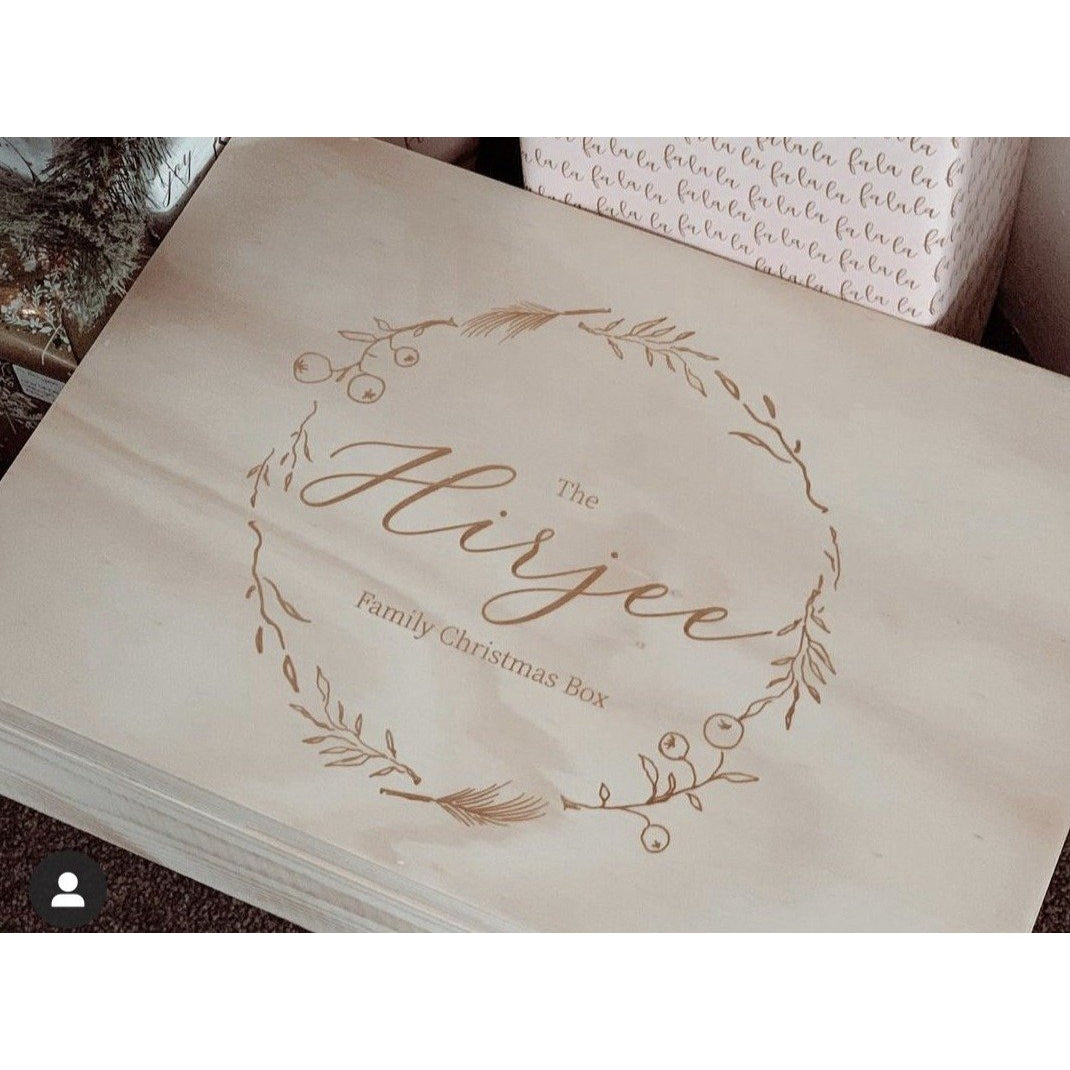 Christmas Wreath Hinge Lid Keepsake Box