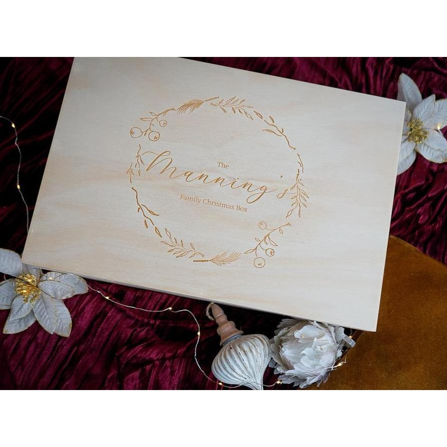 Christmas Wreath Hinge Lid Keepsake Box
