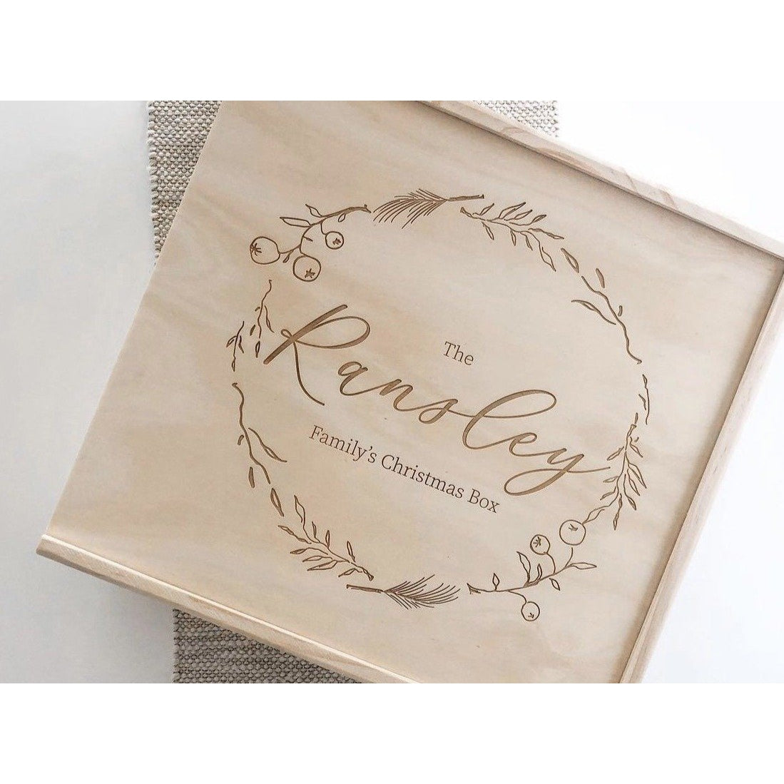 Christmas Wreath Slide Lid Keepsake Box