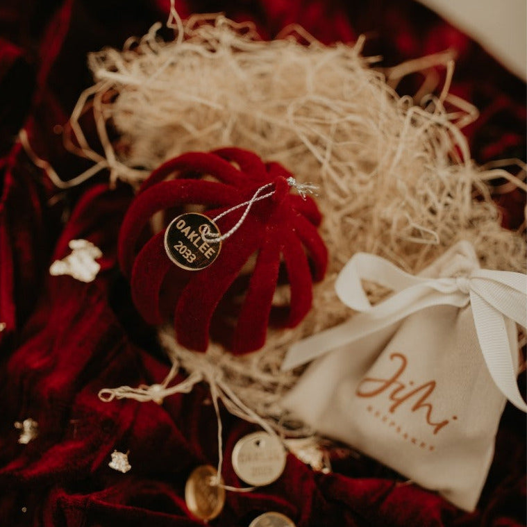 Circle Decoration Keepsake Charms